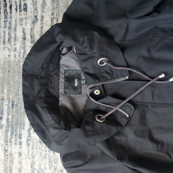 Cute short black Massimo jacket. - Picture 2 of 7